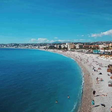 Provencal House, Sea Side, Private Parking Holiday home