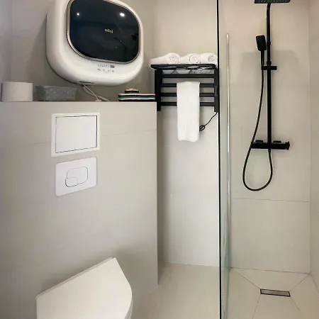 -marceau- Climatise, Central Apartment *