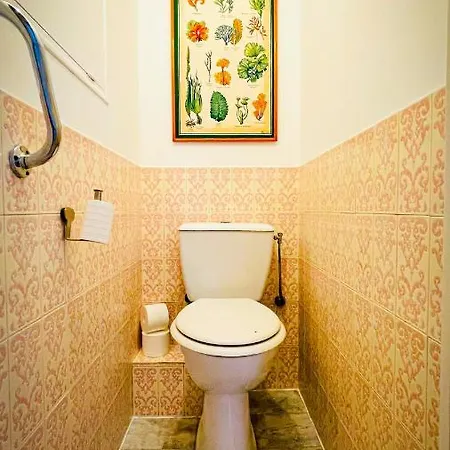 Elegant, Spacious, Central Apartamento Niza