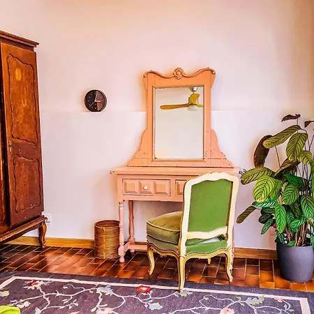 Elegant, Spacious, Central *