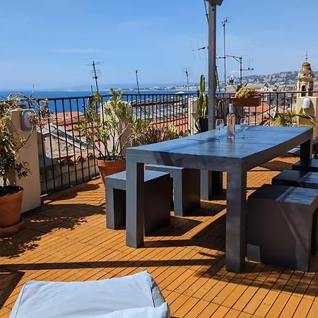 Le Chateau - The Beautiful Sight In Old Town, Private Terrace