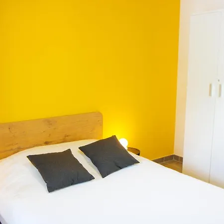 Twenty Business Flats Angely Apartahotel