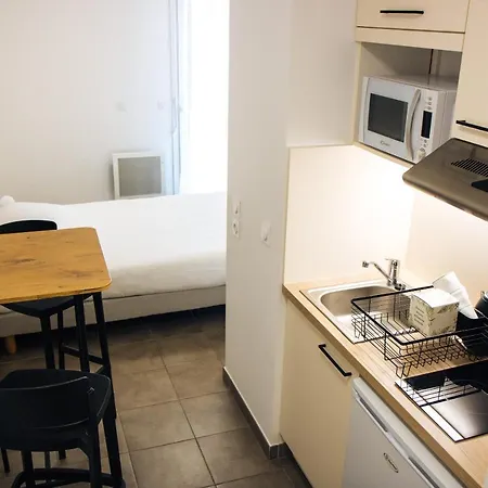 Apartahotel Twenty Business Flats Angely