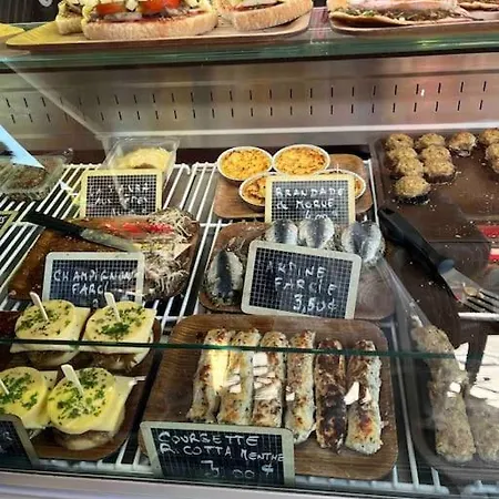 Atypique Et Original * Nizza