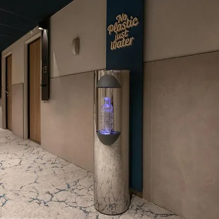 Novotel Arenas Aeroport Hotell 4*