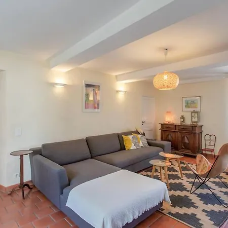 L26 Bonnard 10pax Pool, Garden, Parking, Ac Villa