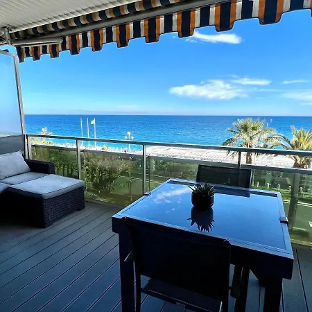Apart-a-nice : A Breathtaking View On The Sea