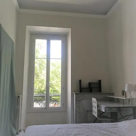 110m2 Plein Centre Apartment *