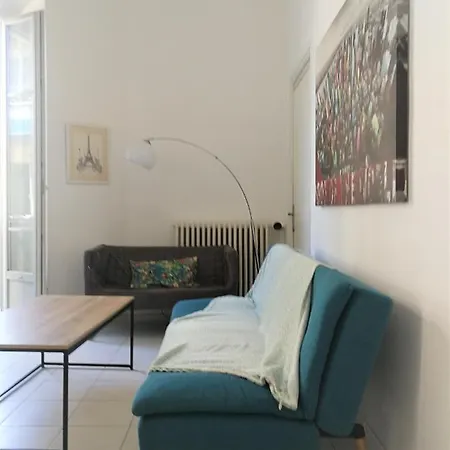 110m2 Plein Centre Apartment