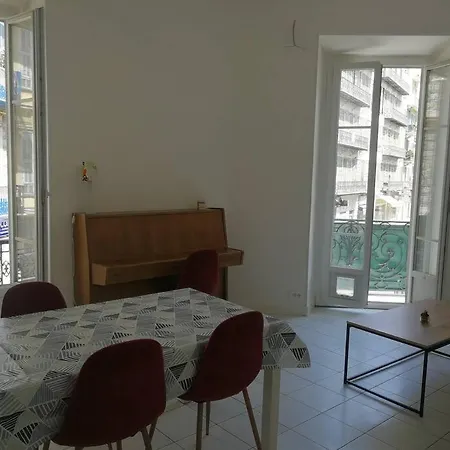 Apartment 110m2 Plein Centre Nice