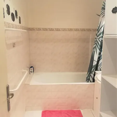110m2 Plein Centre Apartment *