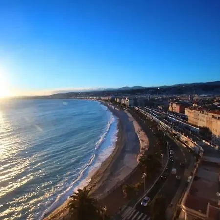 Typique - 2 Bedrooms,typical Apartment-old Town Nice