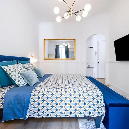 Lägenhet Renting - France - Luxury Palace Jacuzzi - Few Meters From Sea *