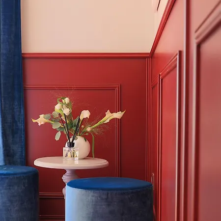 Hotel Petit Palais 4*