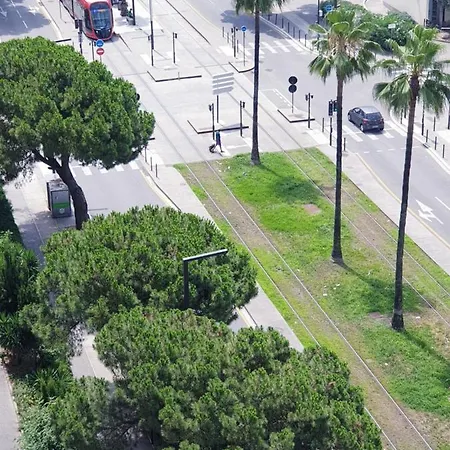 Big Flat Sea Vieuw 95 M2 5 Near Airport 5 Min Train 3 Min And Tram On Site, 7 Min, 2 Showers And 2 Toilets , Neuf Grand 95 M2 5 Proche Aeroport 5 Min Train 3 Min Et Tramway Sur Place, 7 Min 2 Douches Et 2 Wc Vue Отель типа 
