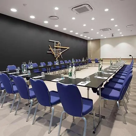 Radisson Blu Ξενοδοχείο 4*