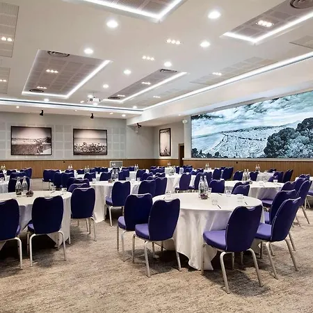 Ξενοδοχείο Radisson Blu 4*
