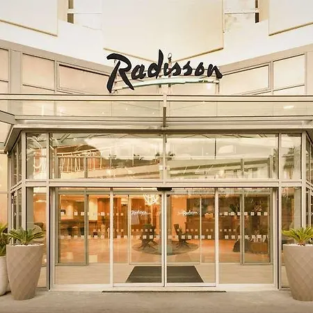 Radisson Airport *