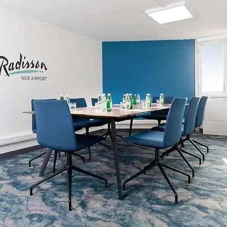 Radisson Airport *