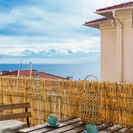 Renting - Maeterlinck - Idyllic Luxury Retreat In Cap De Sea View Apartment