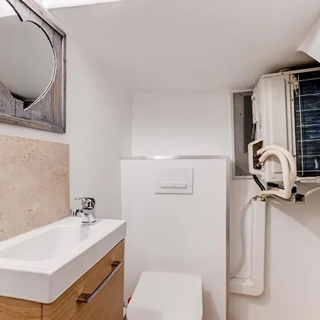 Vieille - 5 Pers, Ac, Wifi Nice