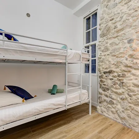 Apartment Vieille - 5 Pers, Ac, Wifi