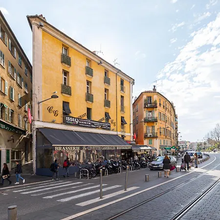 Garibaldi Square - Cosy 1bdr In The Old Town