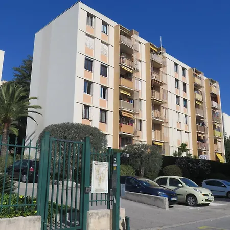 Nord 2 Pieces Calmes,wifi,clim,balcon,parking Nice