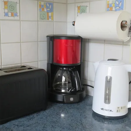 Apartment Nord 2 Pieces Calmes,wifi,clim,balcon,parking Nice