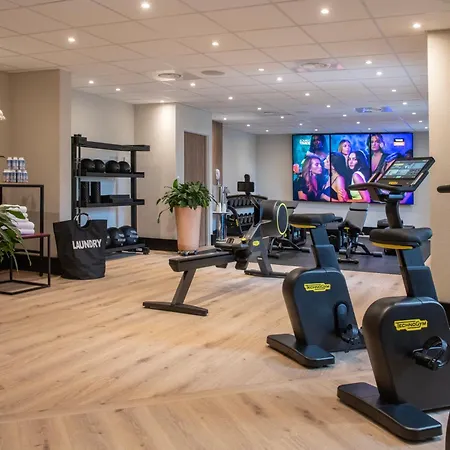 Hotel Novotel Arenas Aéroport 4*