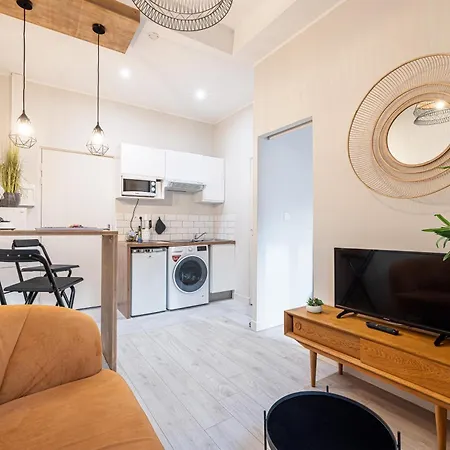 Le Petit Jean- Pres Gare Et Tram - Supermarches - Wifi - Apartment Nice