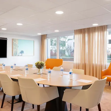 Residhome Aeroport Apart Otel
