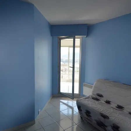 Vue Panoramique Avec Piscine Pour 6 Personnes à Quartier Pessicart *
