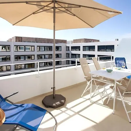 L17 Arenas 3 Balconies 5mins To The Sea Apartment *