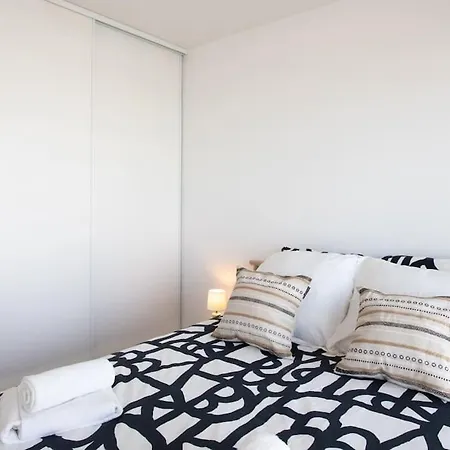 Apartment L17 Arenas 3 Balconies 5mins To The Sea *