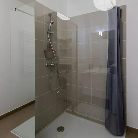 L17 Arenas 3 Balconies 5mins To The Sea *
