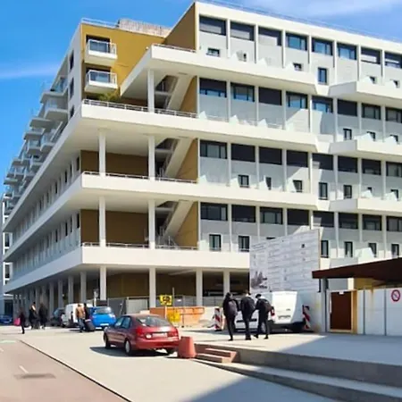 Apartment L17 Arenas 3 Balconies 5mins To The Sea *