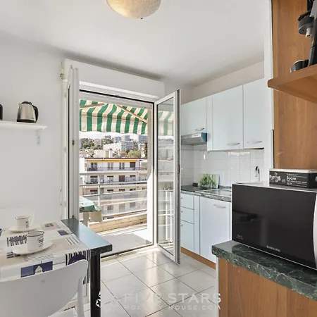Beverly Fshh Apartment Nice