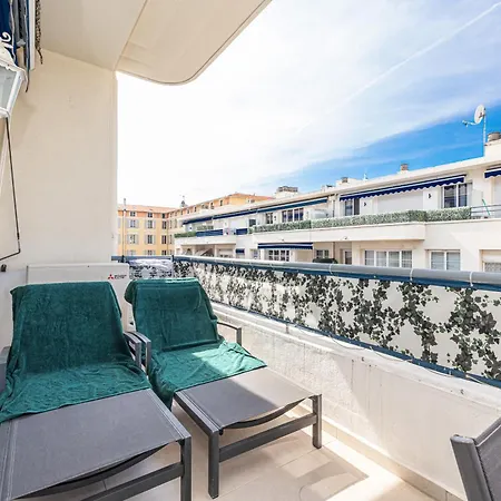 Royal Riviera Apartment