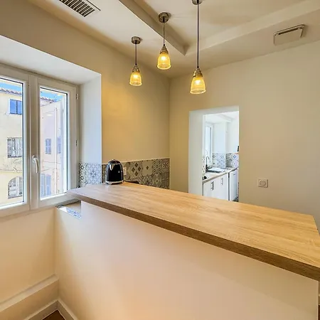 Cours Saleya - Wifi, Ac, 2pers, Apercu Mer Apartment