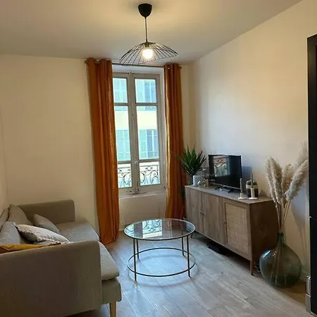 Cosy Nice