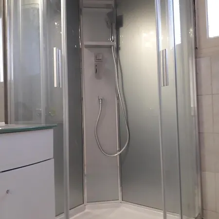 Apartamento Centre- Small Pied-a-terre Near Beaches