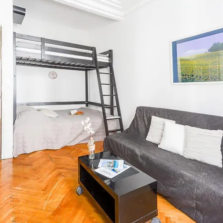 Appartement Studio Palais Clemenceau By Interhome *