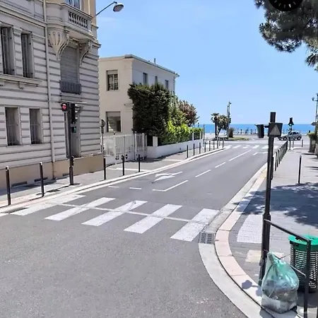 1 Minute De La Promenade Des