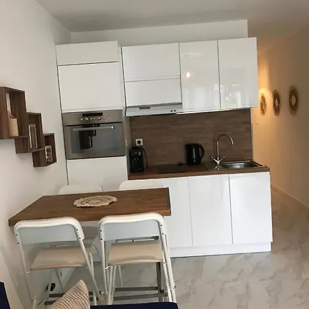 1 Minute De La Promenade Des Apartment *