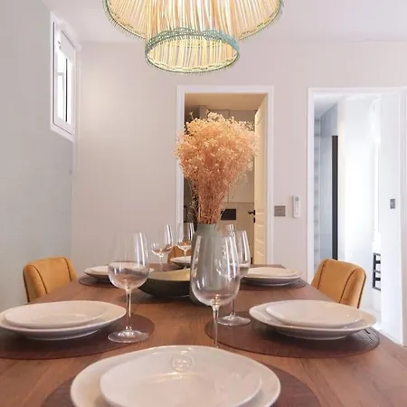 Angleterre 6 - Grand Avec Etage, Coeur De
