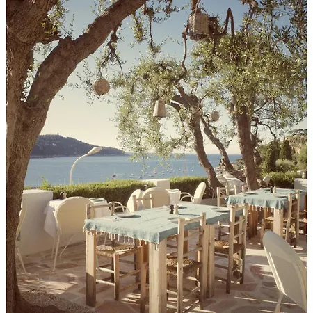 Le Versailles 3* Villefranche-sur-Mer