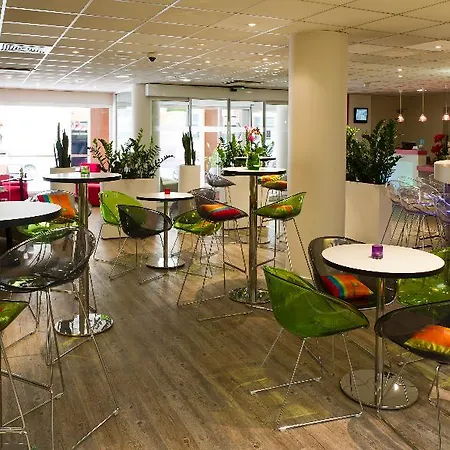 מלון Ibis Styles Centre Port 3*