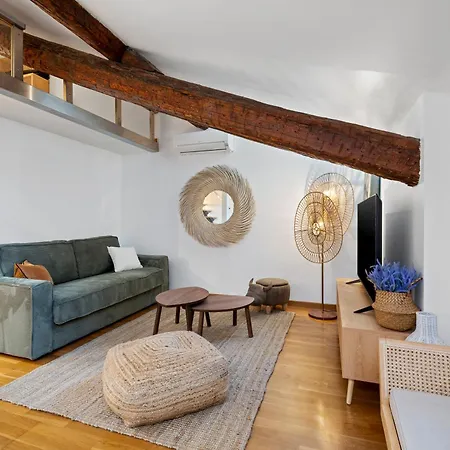 Renting - 3 Massena - Chic Escape Luxury Duplex Place Massena Nice
