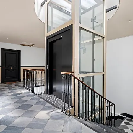 Apartment Renting - 3 Massena - Chic Escape Luxury Duplex Place Massena